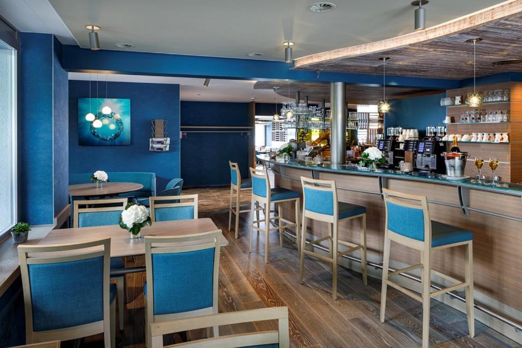 Seehotel Delphin Meisterschwanden Экстерьер фото