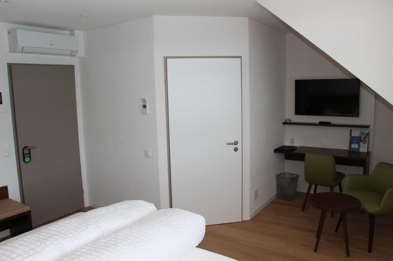 Seehotel Delphin Meisterschwanden Экстерьер фото